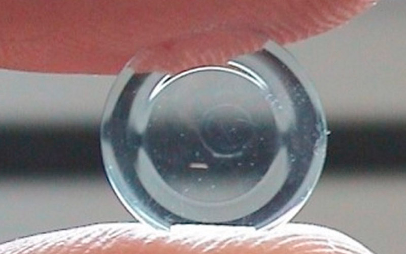 CONTACTOLOGIE ET ADAPTATION LENTILLES